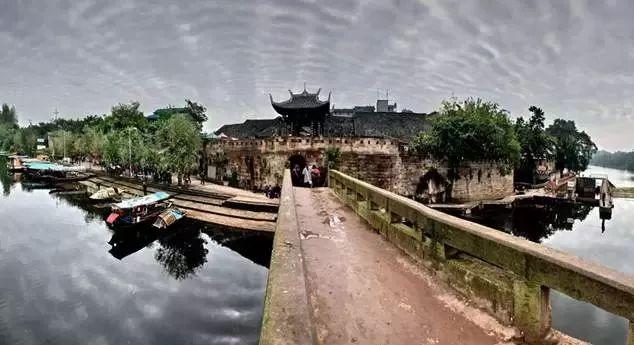 一只口红多久用完游戏画面